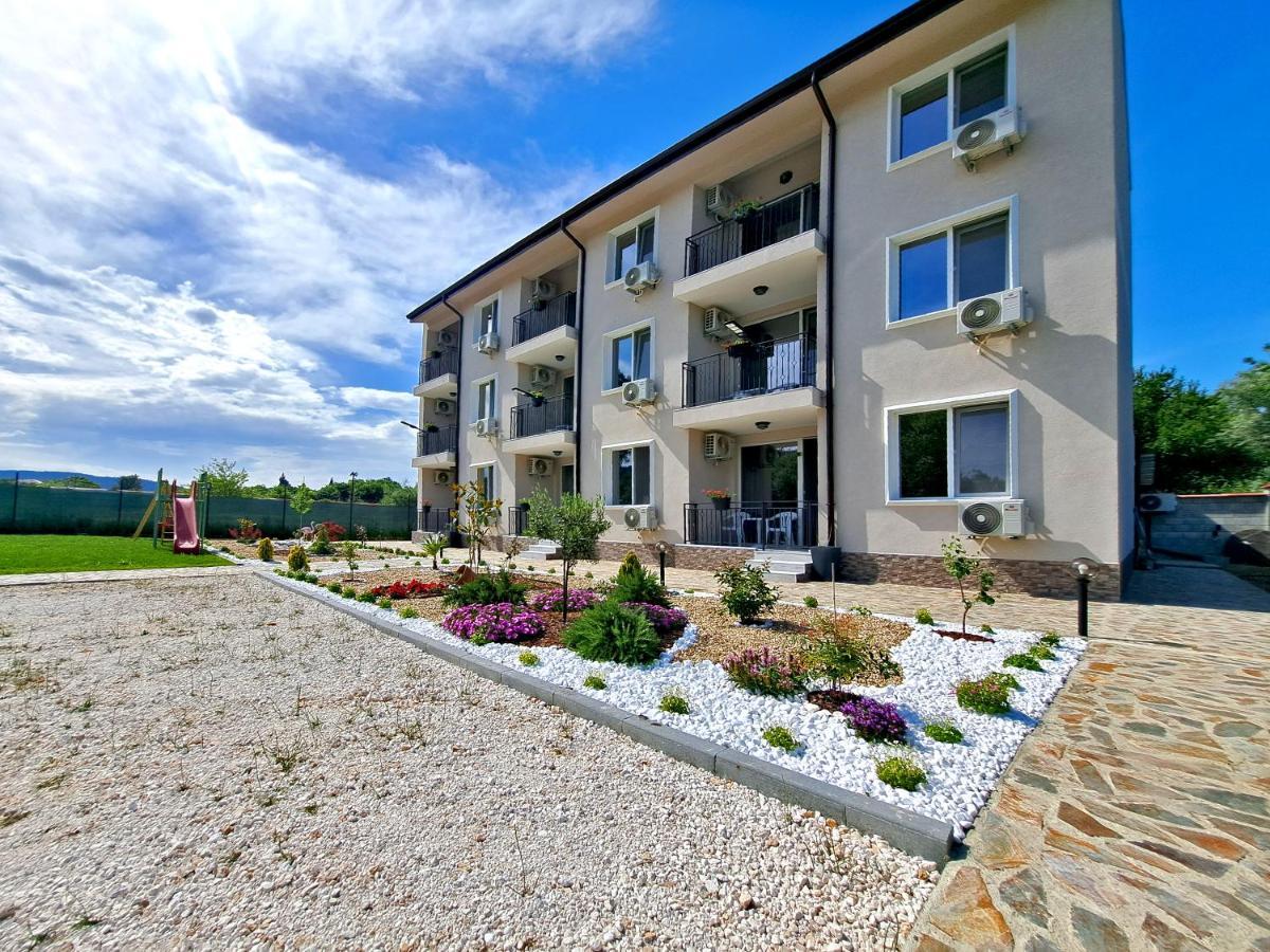 Di Mare Holiday Apartments Kranevo Bagian luar foto
